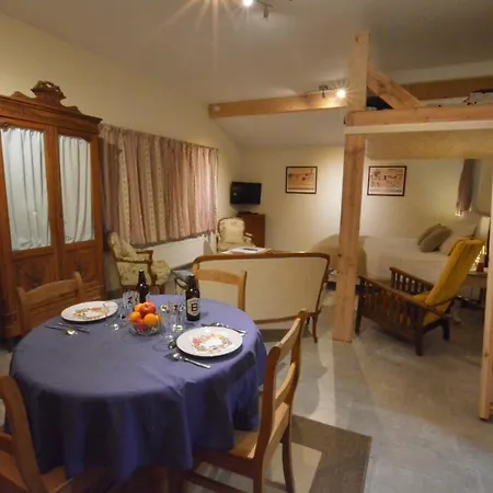 Charmes D'hotes Grand-Leez